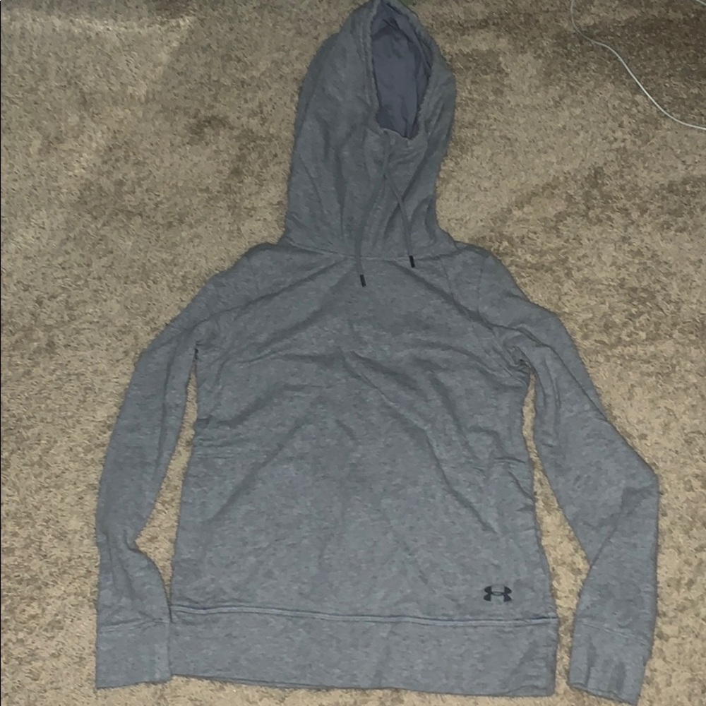 Under armour sweatshirt women’s gray size small